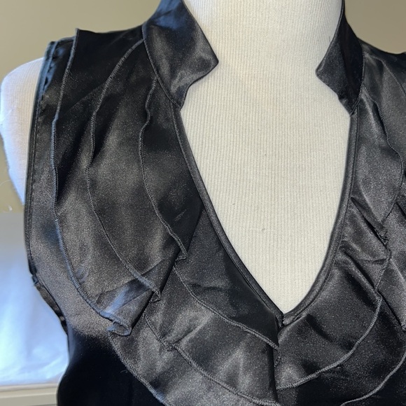 New York and Company, black silky, sleeveless top, ruffle front, side zip - Picture 3 of 10